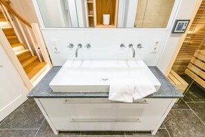 Unclassified image, 3 of 47, button - Tualighaker Hüs, Whg. 01 - Tualighaker Hüs (Sylt)