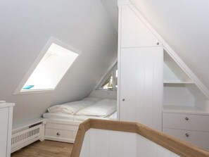 1 bedroom, iron/ironing board, WiFi, bed sheets - House Norderstrasse 61, Whg. 9 - House Norderstrasse (Sylt)