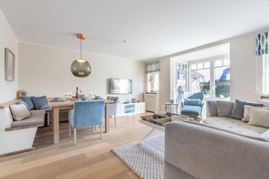 Uklassifisert bilde, 2 av 42, knapp