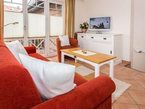 TV, DVD player - Alte Stadtgärtnerei, Whg. 22 - Old city nursery (Sylt)