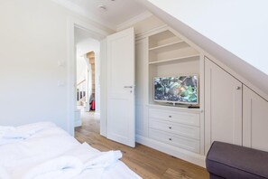 2 chambres, fer et planche à repasser, Wi-Fi, literie fournie