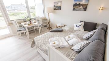 1 habitación, wifi y ropa de cama