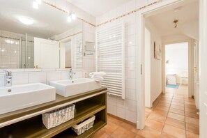 Imagen sin descripción, 2 de 33, botón