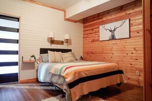 2 bedrooms, iron/ironing board, travel crib, free WiFi