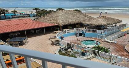 OCEAN VIEW SUITE WITH FULL KITCHEN