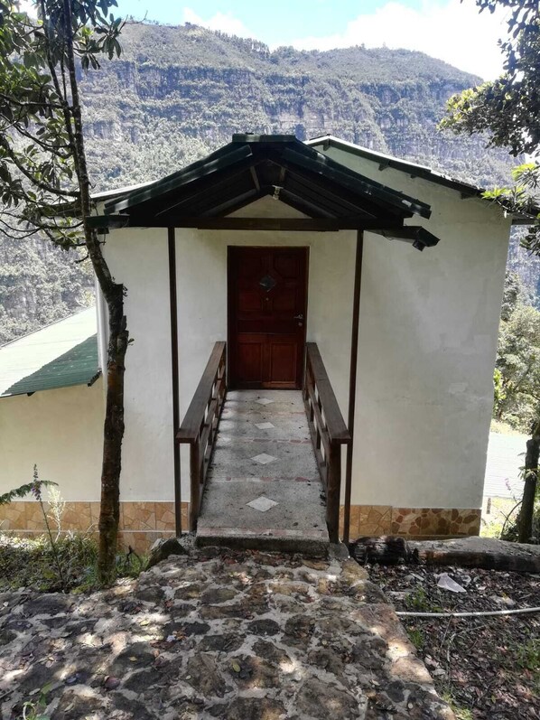 Property grounds - Beautiful country house near Bogota with chimney (Choachí)