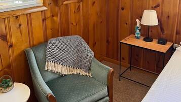 Cuna de viaje, wifi y ropa de cama