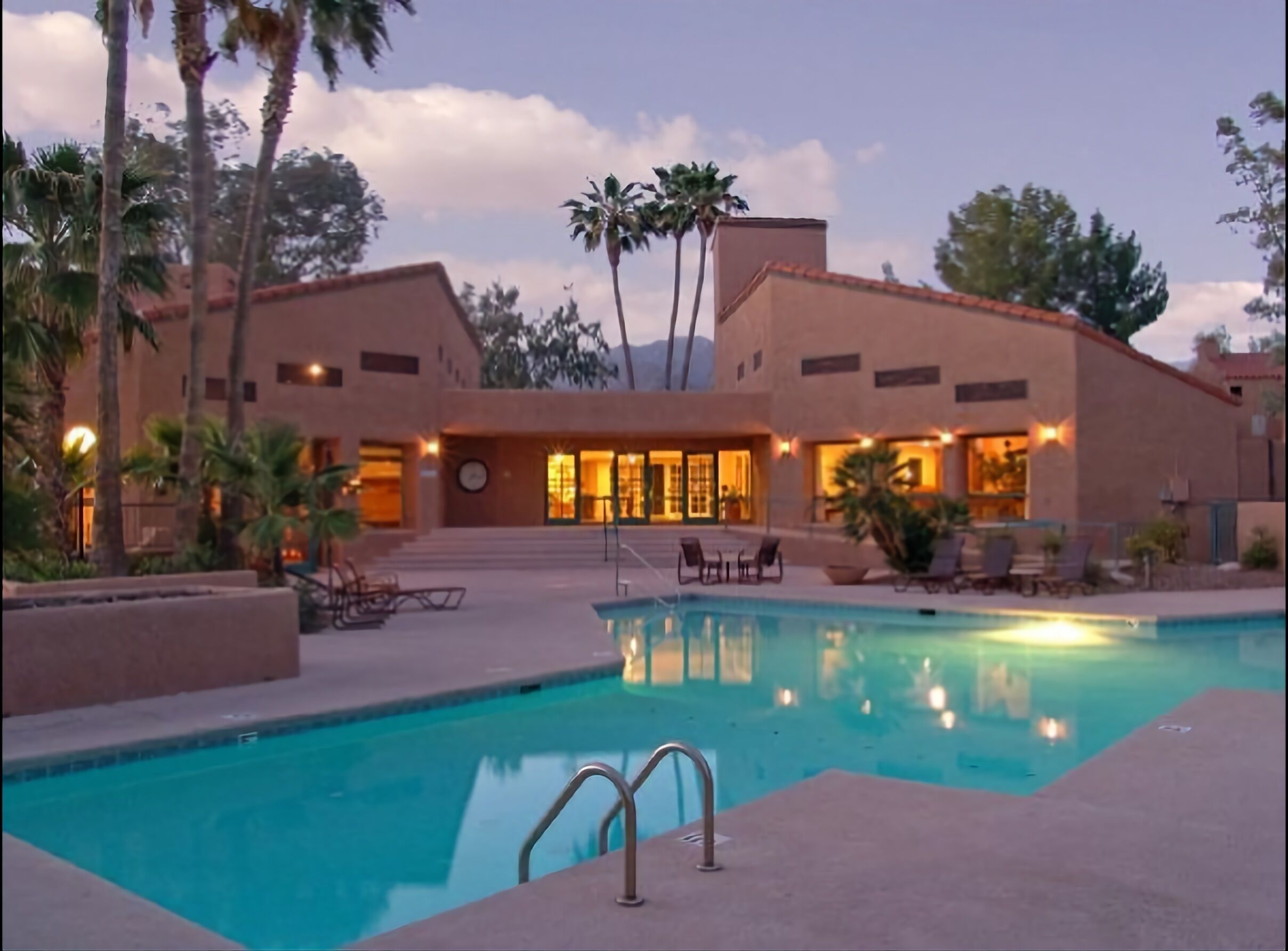 Great 2nd floor condo