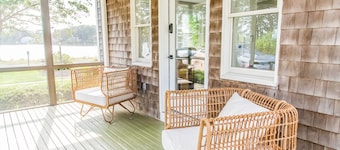 Oceanfront Modern Cape, 15 min to Newport!!!