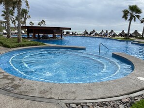 Udendørs pool