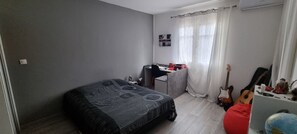5 bedrooms - House for 9 people (Saint-Leu)