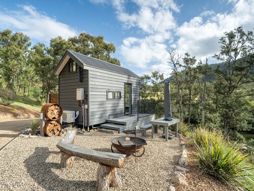 Luxury Off-Grid Tiny House in the beautiful Southern Highlands