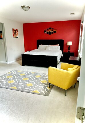 4 chambres, fer et planche à repasser, Wi-Fi gratuit, draps fournis