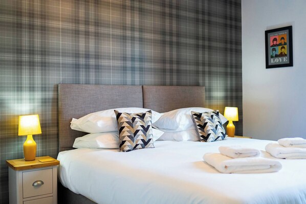 2 多间卧室、熨斗/熨衣板、免费 WiFi、床单