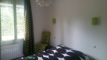 1 chambre, fer et planche à repasser, Wi-Fi