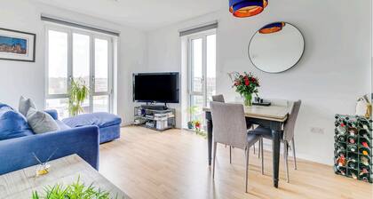 Lovely one bed apartment with excellent views of London