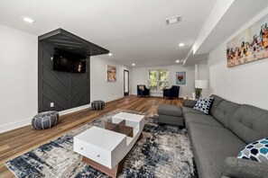 Living area - Living your best life (Atlanta)