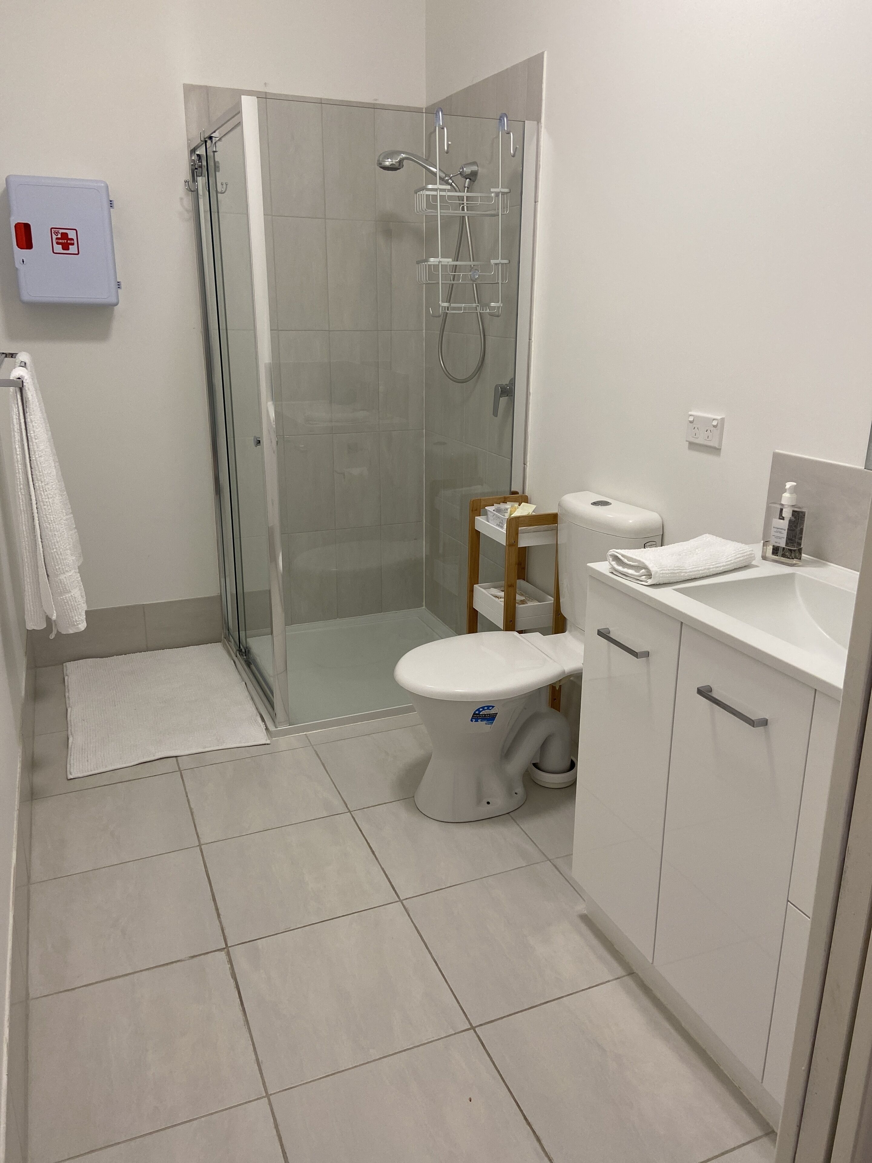 Lakeview Haven at the base of Mt Tambourine  — image 11