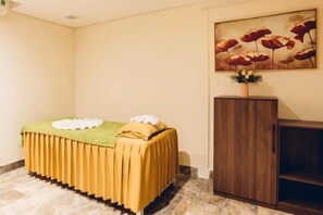 Spa - PHU THANG GRAND HOTEL (Duc Hoa Ha)