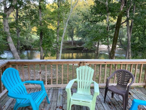 Bledsoe’s River Inn.  Cottage in the heart of wine country near Mtns. & Mayberry