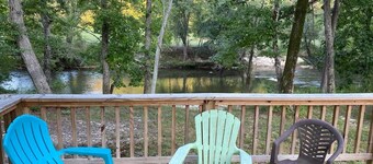 Bledsoe’s River Inn. Cottage in the heart of wine country near Mtns. & Mayberry