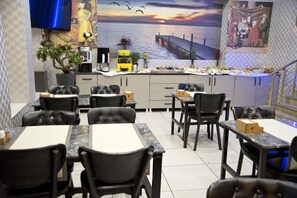 Free daily buffet breakfast - Golden Horn Park Hotel (Istanbul)