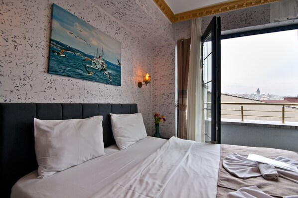Superior Triple Room, Sea View | Premium bedding, minibar, individually furnished, laptop workspace - Golden Horn Park Hotel (Istanbul)