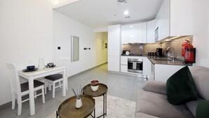 Studio, beberapa kamar, balkon, pemandangan kota | Area keluarga