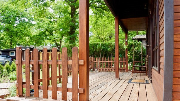 Balcony - The Holiday Chalet Getaway in a Private Estate, Pets Allowed (Tellin)