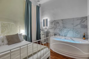 Appartamento, 1 camera da letto, patio | Dotazioni del bagno | Asciugacapelli, bidet, sapone, shampoo