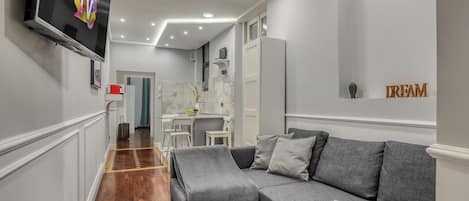 Apartment, 1 Bedroom, Patio | Living area