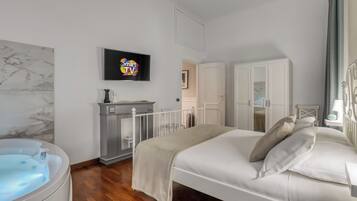 Apartment, 1 Bedroom, Patio | 2 bedrooms, travel crib