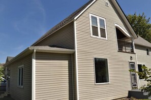 Exterior - City Pads - Riverside Park (Grand Forks)