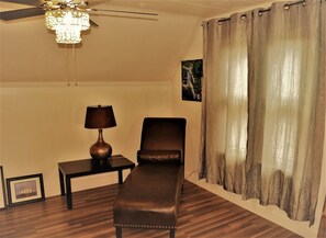 Apartment, 3 Bedrooms, Balcony, Garden View | Interior