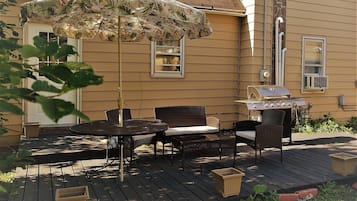 Apartment, 2 Bedrooms, Patio | Outdoor dining