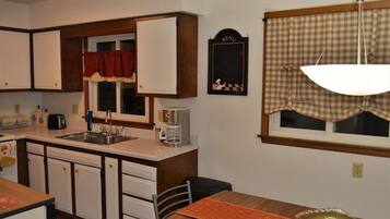 Apartment, 2 Bedrooms, Balcony | Private kitchen | Coffee/tea maker