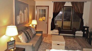 Apartment, 2 Bedrooms, Balcony | Living area