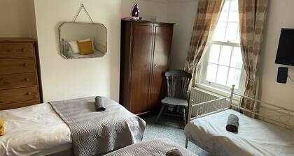 The Bewdley Staycatio 4 Beds Longshort Stays