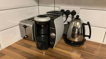 Microwave, coffee/tea maker