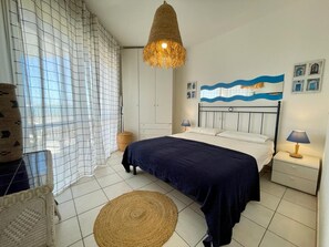 3 bedrooms - Stunning Seafront Apartment (Caorle)