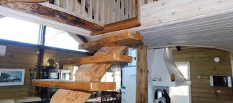 Lake View Cabin