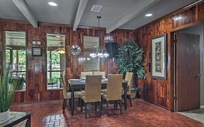 House, 3 Bedrooms | Dining - Waterfront Listing - 3 Bedroom 3 Bath on Secluded Private Cove,great Location (Hot Springs)