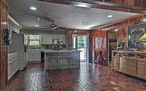 Ferienhaus, 3 Schlafzimmer | Eigene Küche | Kühlschrank, Herdplatte, Wasserkocher mit Kaffee-/Teezubehör