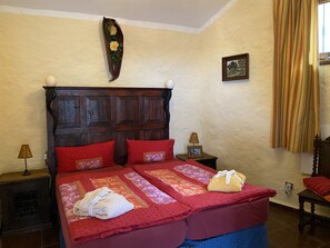 3 bedrooms - Cottage With 3 Bedrooms, 2 Bathrooms, Heated Solar Pool, Sauna, Jacuzzi, Garden (Guia de Isora)