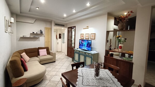 Lounge - Roma Chic House - Romantic House With Jacuzzi, for Couples (Rome)