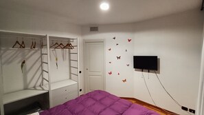 Apartment, 2 Bedrooms, Smoking, Balcony | 2 bedrooms - Roma Chic House - Romantic House With Jacuzzi, for Couples (Rome)