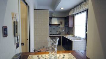 Apartment, 2 Schlafzimmer, Raucher, Balkon | Innenbereich