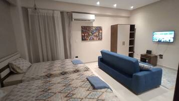Apartemen, 1 kamar tidur, Boleh Merokok | 1 kamar tidur dan seprai linen