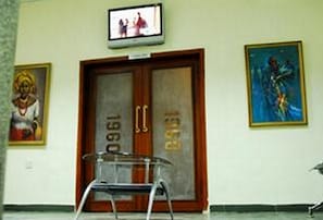 Habitación, 1 habitación, accesible para personas con discapacidad, balcón | Vestíbulo