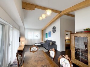 Appartement Deluxe, salle de bain privée, vue sur la montagne (Top 7) | Intérieur